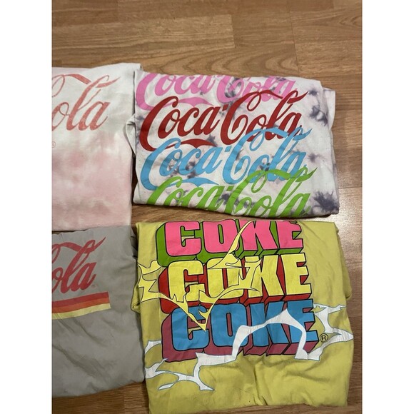 Lot Of 4 Coca Cola Mens Large T Shirts Bundle Graphic Tees Soda Shirts - Picture 4 of 6